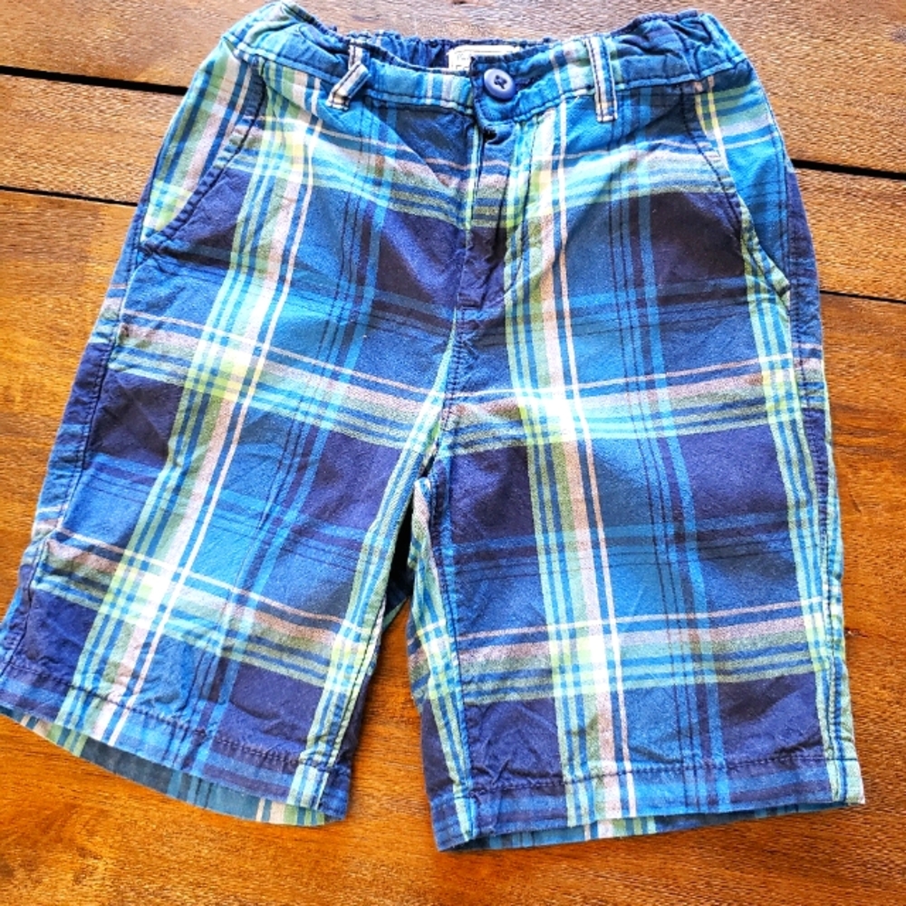 Boys shorts size 6